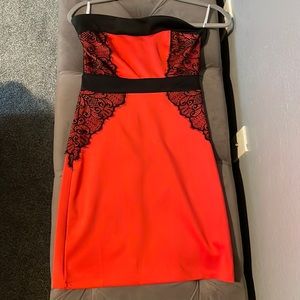 Strapless dress with lace detail